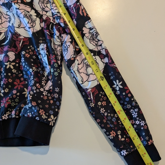 Silky Floral Bomber Jacket - Picture 10 of 10